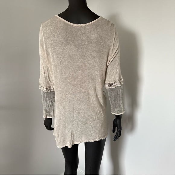 ⚪️ Made in Italy Embroidered Sheer Mesh Tunic | S/M - Picture 3 of 6
